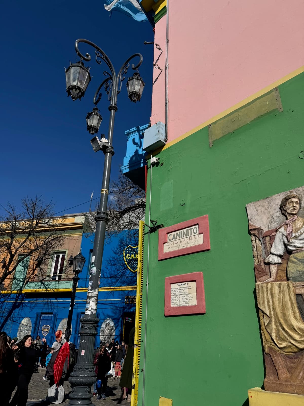 Casinhas coloridas do Caminito, em La Boca, Buenos Aires